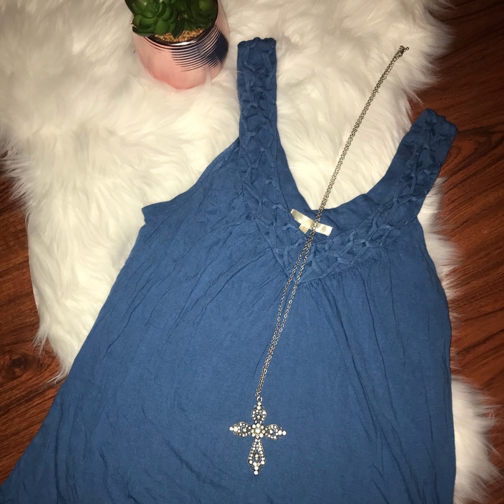 ☀️ Price Drop ☀️ Matty M Tank Top